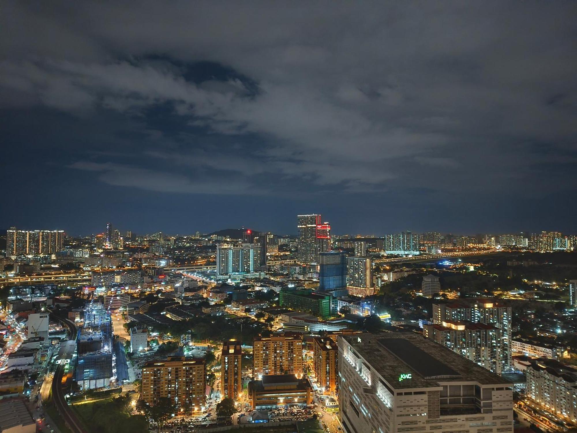 Lucentia Suites Klcc By City View Kuala Lumpur Bagian luar foto