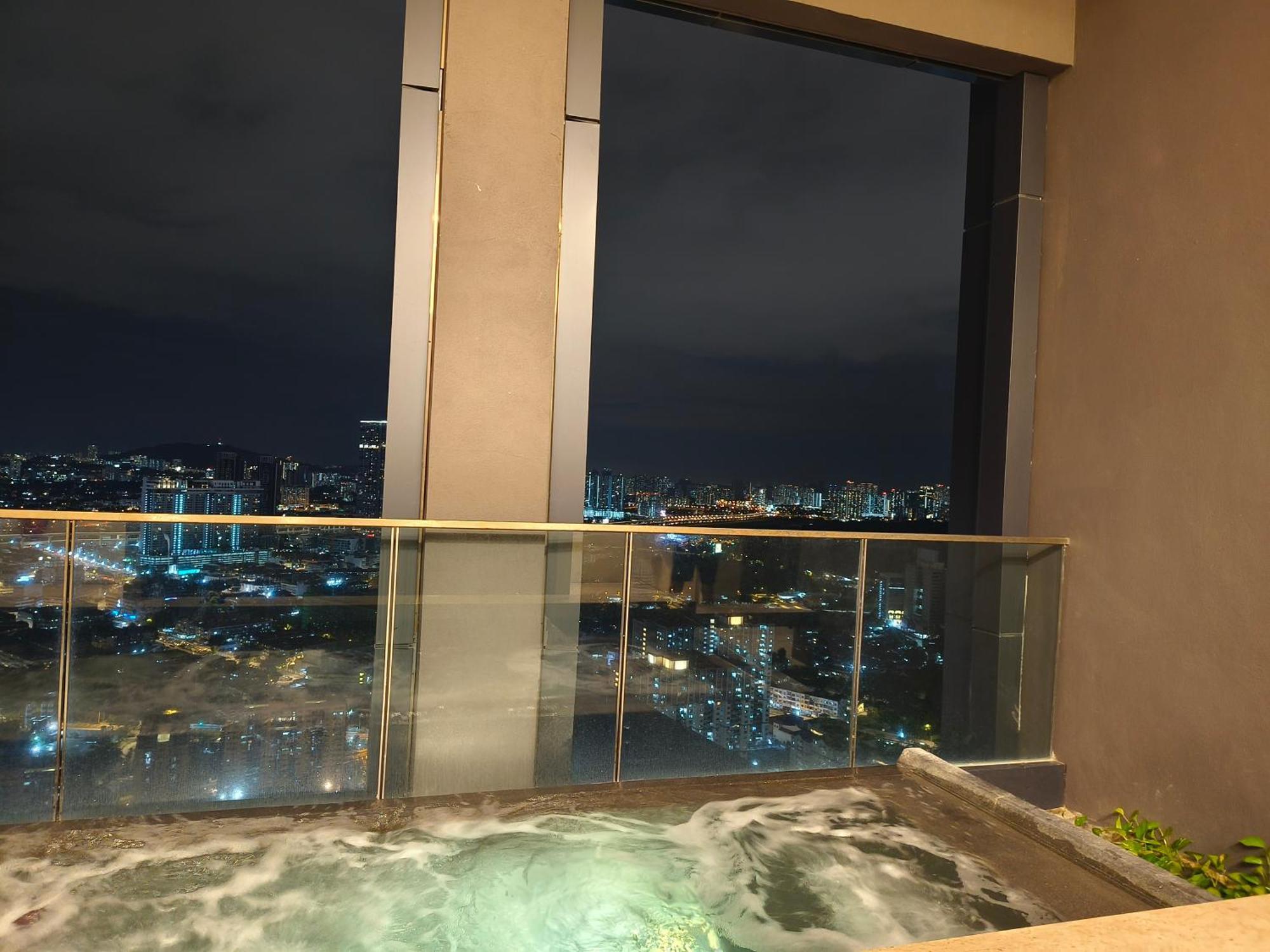 Lucentia Suites Klcc By City View Kuala Lumpur Bagian luar foto
